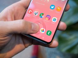 How are you liking the Galaxy S10's in-screen fingerprint sensor?