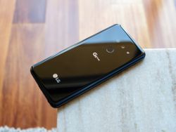 How to take a screenshot on the LG G8