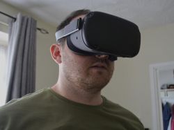 How to play Oculus Go and Gear VR games on the Oculus Quest