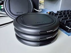 OtterBox unveils stackable, modular wireless charging battery system
