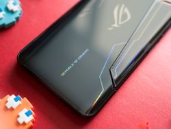ASUS ROG Phone II finally picks up the stable Android 11 update