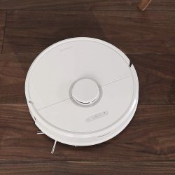 Save yourself some time and $130 with the Roborock S6 robot vacuum cleaner
