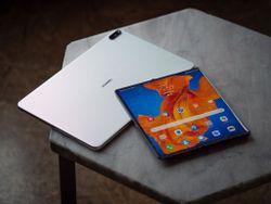 Huawei Mate XS + MatePad 5G hands-on: Foldables come to the post-Google era