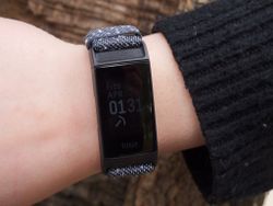 How to choose between the Fitbit Charge 4 and the Versa Lite