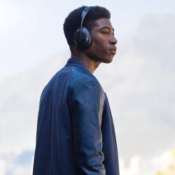 Grab great noise-cancelling headphones, the Bose 700, for $237 refurbished