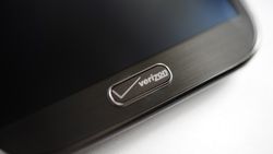 Verizon Galaxy Note II takes a bite out of KitKat
